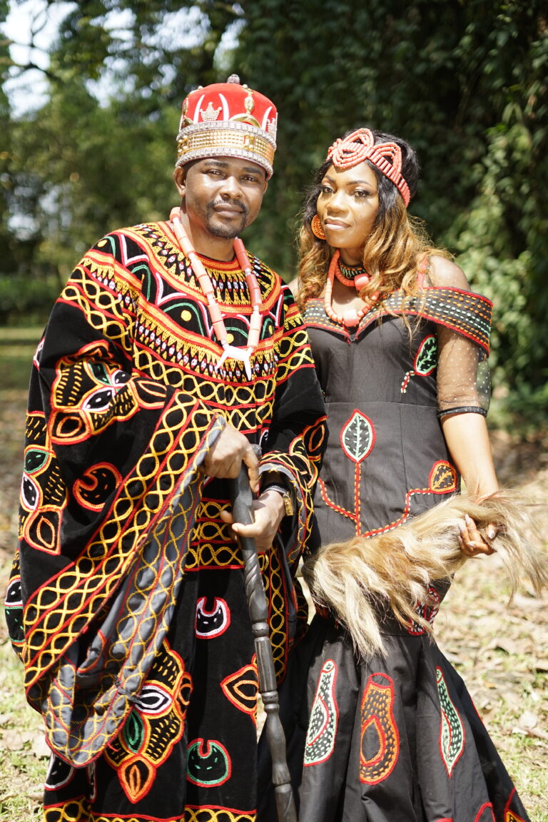 Toghu dresses | Traditional dresses in Cameroon | Toghu attire ...