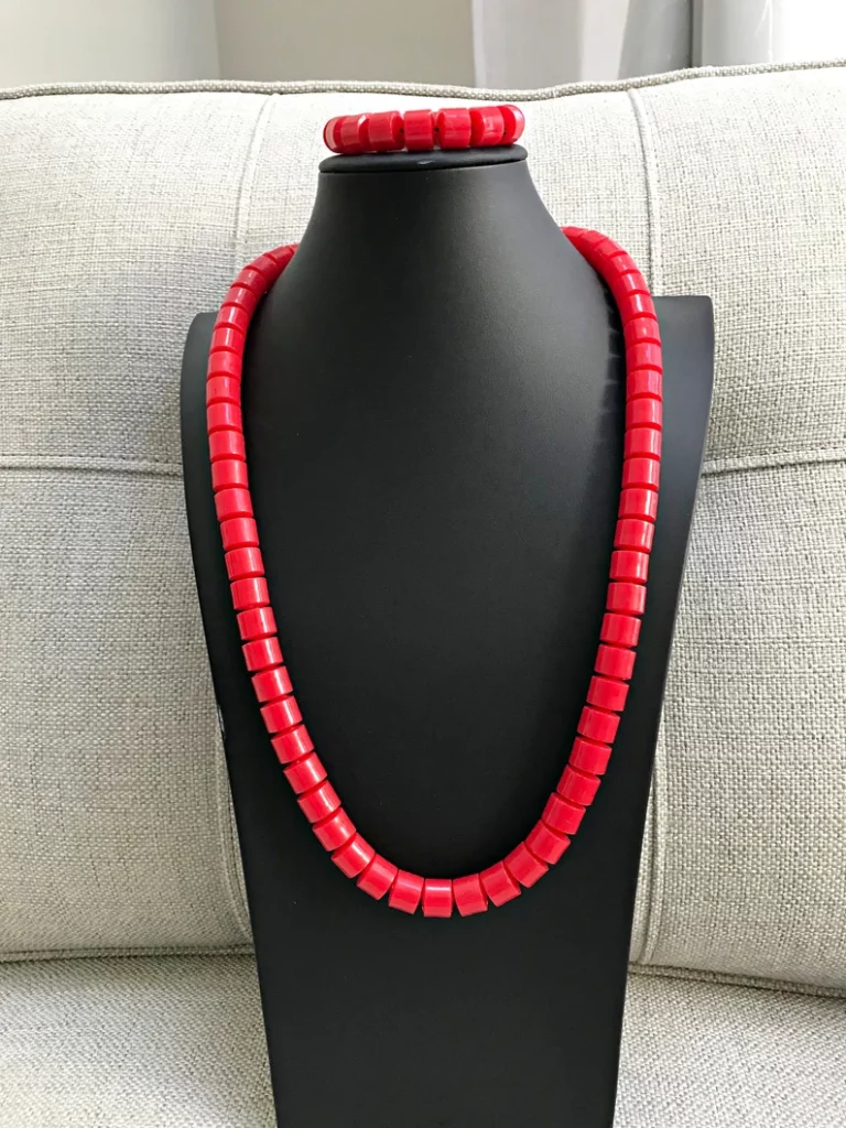 Coral African Wedding neckla