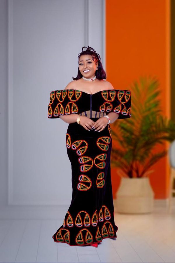 Latest Corset Toghu Gown
